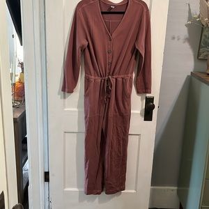 NWOT Never worn jumpsuit from Old Navy